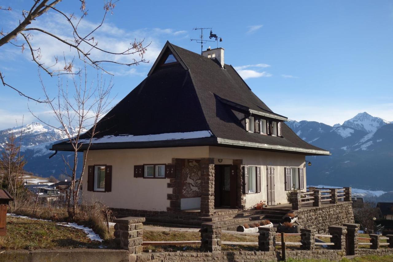 Molteni, Di Fiemme, Villa Varena